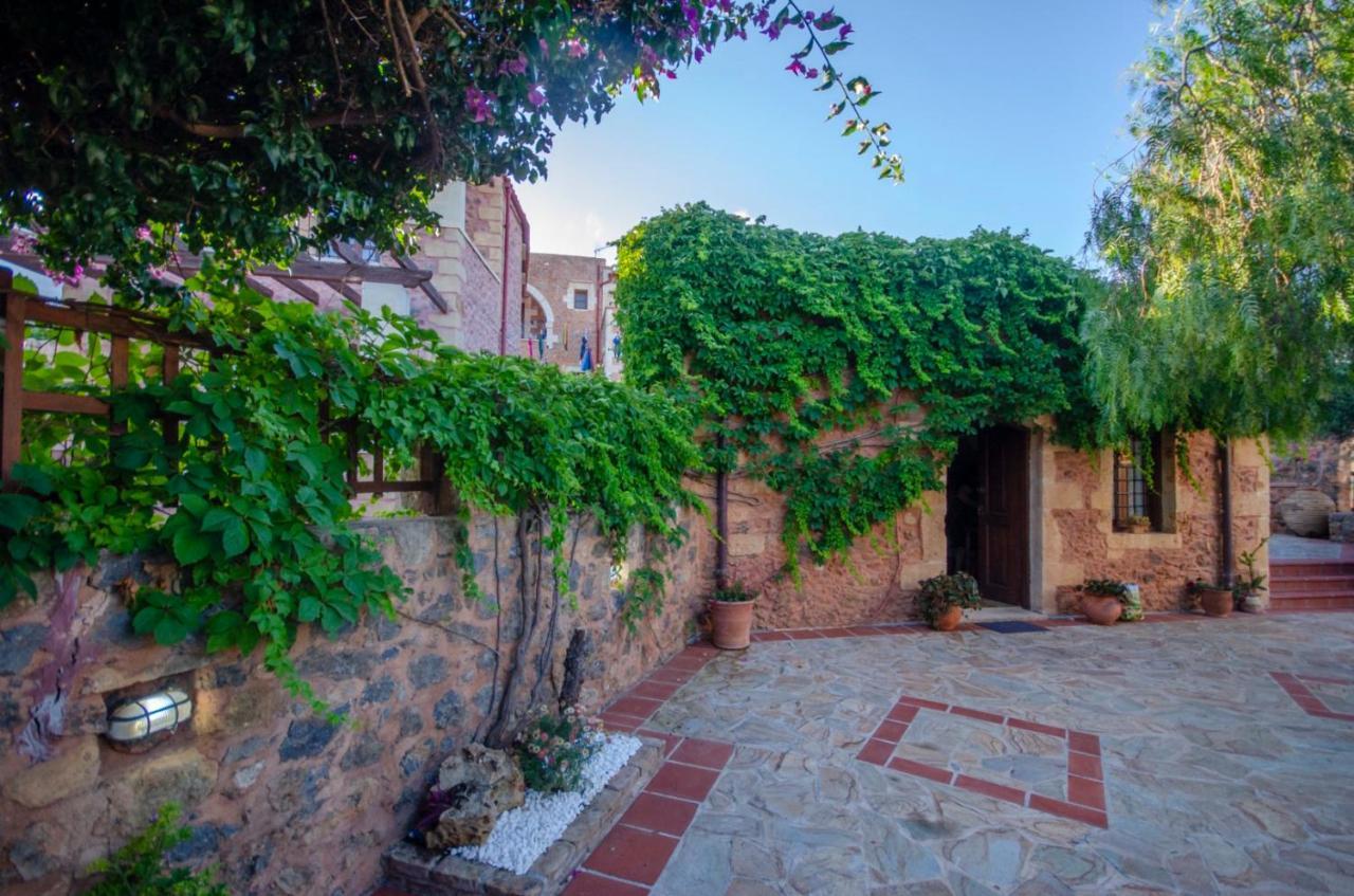 Aretaki Villas Astrátigos 外观 照片