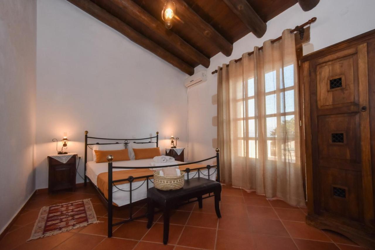 Aretaki Villas Astrátigos 外观 照片